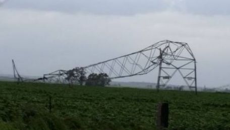 A damaged transmission pole in South Australia. 