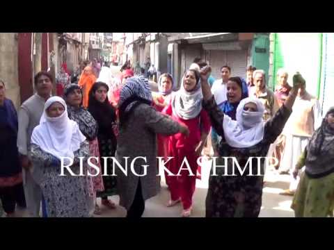 PROTEST IN MAISUMA SRINAGAR ( Camera Farooq Shah)