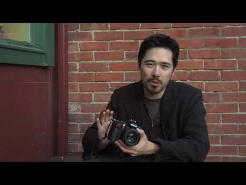 Nikon D7000 Hands-On with Low Light Footage