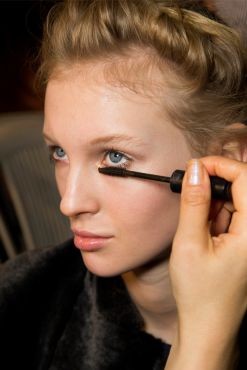 Five expert tips for perfecting your mascara application