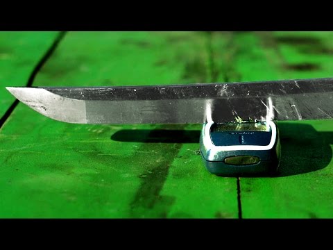 Don't Try Slicing Nokia 3310 with Katana!! - GizmoSlip