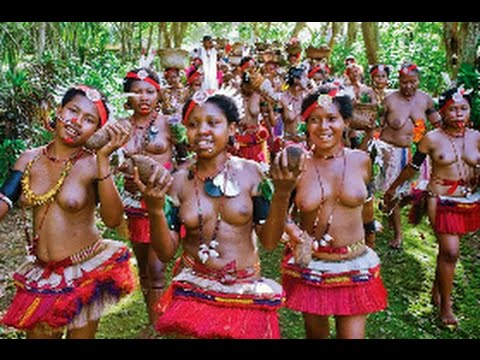 University of Papua New Guinea hosting the Culture Show Kiriwina Tribe