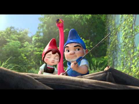 Gnomeo & Juliet: "Featherstone" Clip