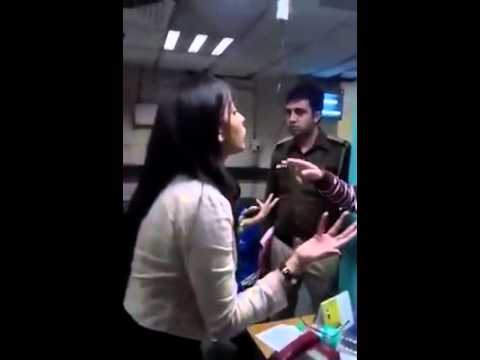 Delhi police Vs Delhi girl war