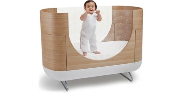 LUXE: Cot
<a href="http://www.designkids.com.au/collections/cots/products/ubabub-pod" target="_blank">Ubabub Pod Cot</a> ...