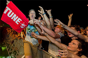 Alex with 'tune rag' (Photo: Russell Privett/triple j)