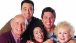 Actor Peter Boyle with Brad Garrett, Patricia Heaton, Ray Romano and Doris Roberts from TV program "Everybody Loves Raymond". /TV/programs/Titles/Everybody/Loves/Raymond