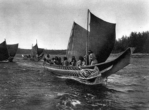 kwakwakawakw-canoes-sails