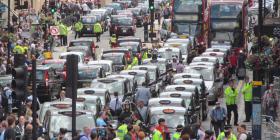 Anti-Uber protest photographed by David Holt