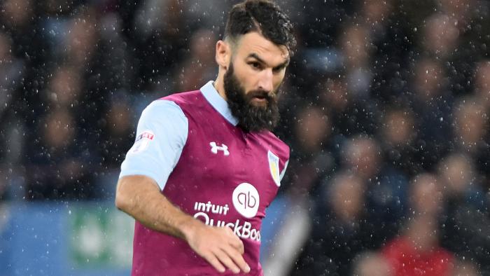 BIRMINGHAM, ENGLAND - OCTOBER 15: Mile Jedinak of Aston Villa during the Sky Bet Championship match between Aston Villa and Wolverhampton Wanderers at Villa Park on October 15, 2016 in Birmingham, England (Photo by Nathan Stirk/Getty Images)