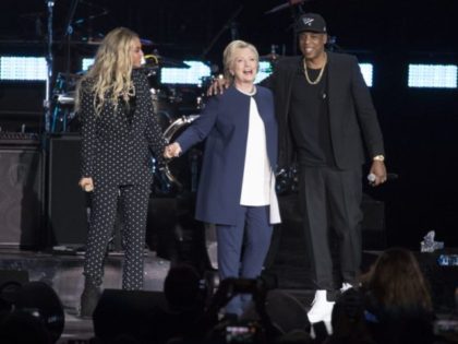 Trump Slams Jay Zs Sexist, N-word, F-bomb-Laced Language at Hillary Clinton Concert