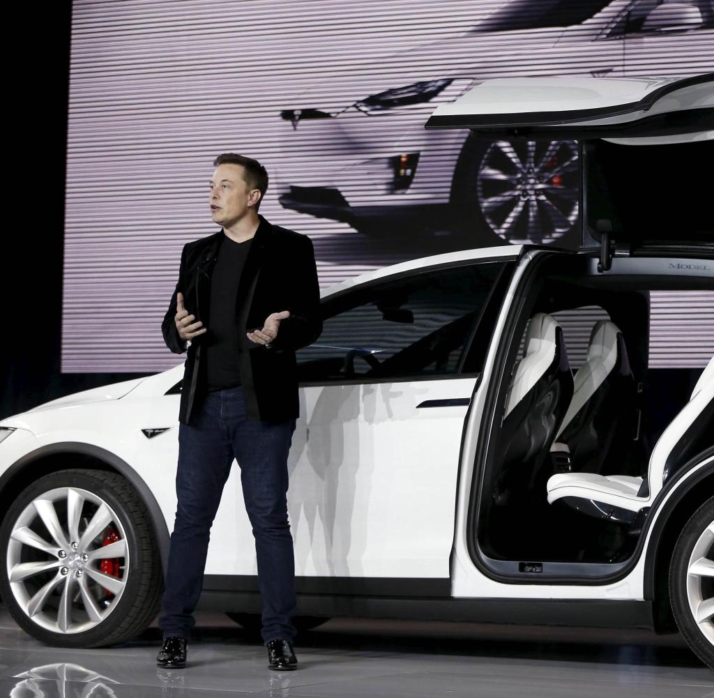 Tesla-Chef Elon Musk bei der Vorstellung des Model X