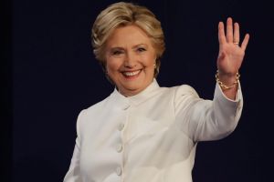 After wearing blue and red to the two previous debates, Hillary Clinton wore all white to take on Donald Trump in Vegas.