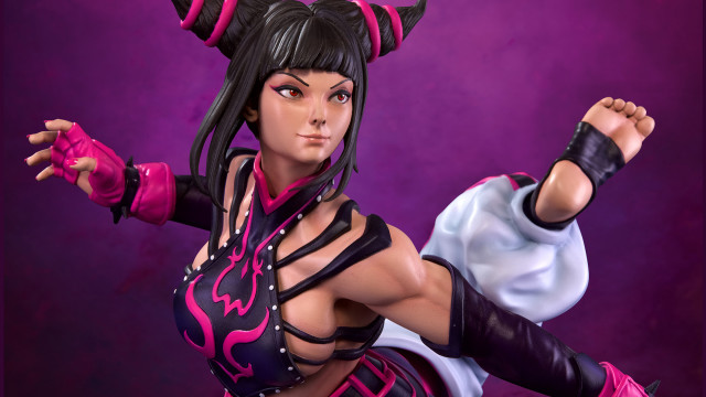 Street Fighter Juri Statue Looks Very Uncomfortable