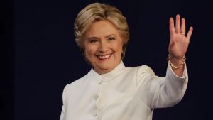 After wearing blue and red to the two previous debates, Hillary Clinton wore all white to take on Donald Trump in Vegas.