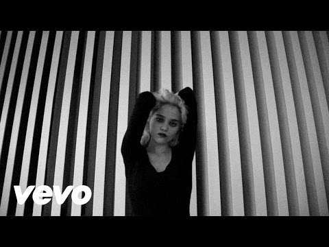 Sky Ferreira - Everything Is Embarrassing (Official Video)