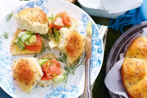 Dill buns with smoked salmon & pickled cucumber