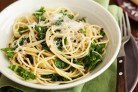 Spicy kale and garlic spaghetti