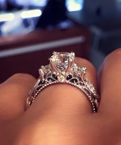 This is the most popular engagement ring on Pinterest