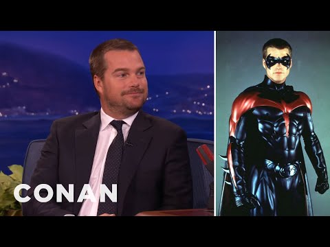 Chris O'Donnell Still Has The Robin Costume