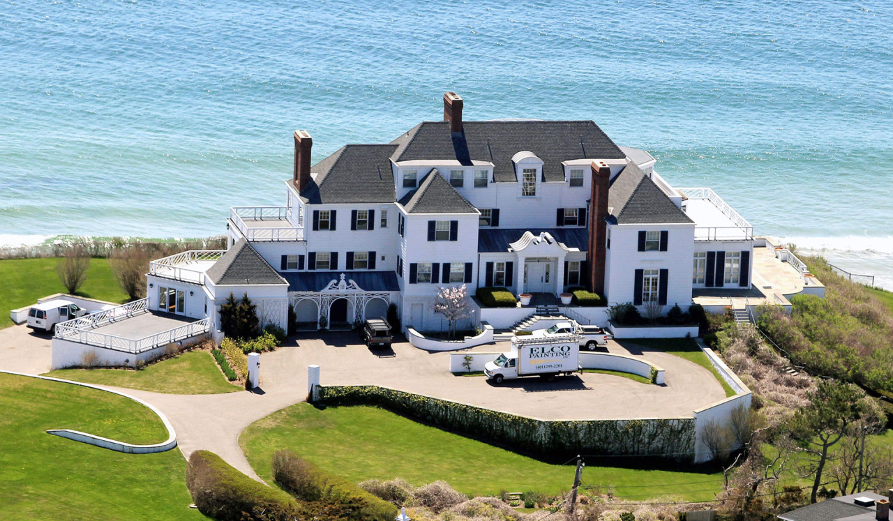Real estate goals: a complete guide to the homes of Taylor Swift - Vogue Living