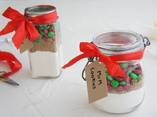 Recipe of the day: M&M Cookies in a Jar
