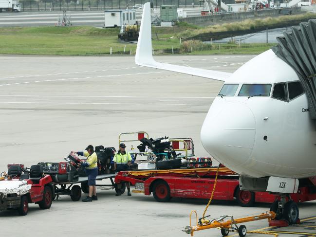 Jetstar forgot to off-load baggage