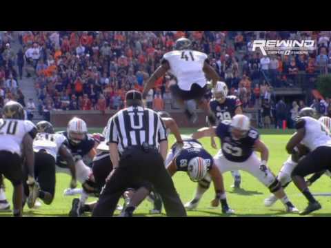 Vanderbilt LB Hurdles Line To Block Auburn Field Goal | CampusInsiders