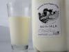 Death ?linked to’ unpasteurised milk