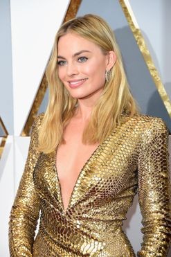 Margot Robbie’s hairstylist on becoming a blonde bombshell