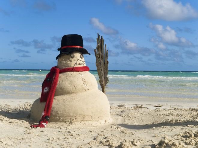 SNOWMAN ON BEACH