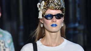 Alessandro Michele sent models down the Gucci Cruise 2017 runway wearing a standout metallic blue.