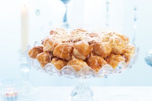 Croquembouche wreath