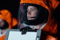 Amy Adams tries to make contact in the alien-invasion drama <i>Arrival</i>. 