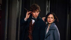 Eddie Redmayne and Katherine Waterston inhabit a world that is quite different to the Harry Potter series.