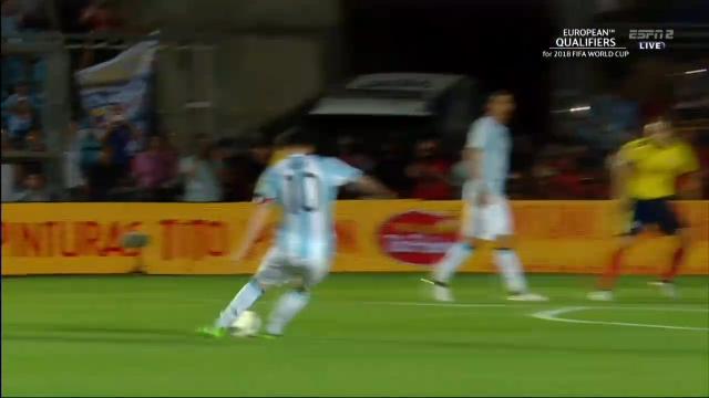 Messi's perfect free kick