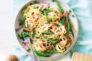 Linguine carbonara primavera