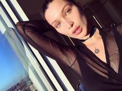 Victoria’s Secret 2016: Bella Hadid is learning how to smile
