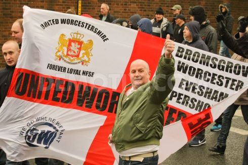 1423385208-english-defence-league-protest-in-dudley-uk_6838829