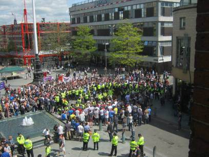 The EDL being surrounded and outnumbered on a previous visit to Sheffield