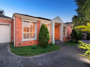 2/37 Donna Buang St, Camberwell