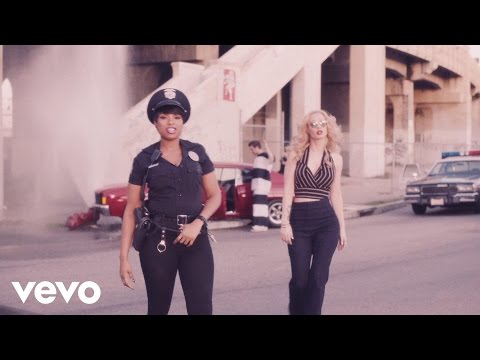 Iggy Azalea - Trouble ft. Jennifer Hudson