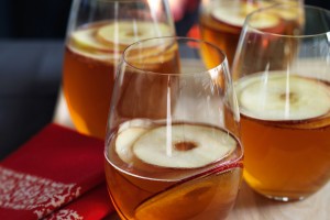 Wassail (Spiced cider)