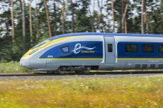 eurostar-in-countryside