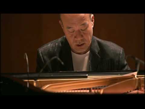 08 Joe Hisaishi - One Summer's Day