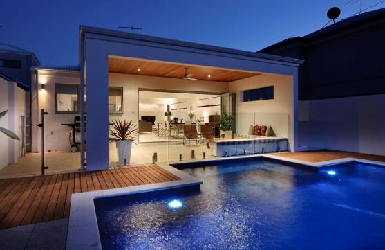Swimming Pool Designs by Moonlight Pools