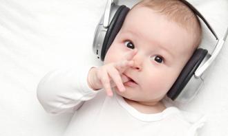 Hearing tests for babies at bi...