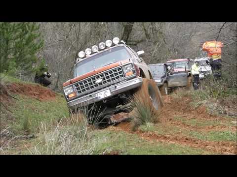 CHEVROLET BLAZER K5 350 5.7 V8  **41'' Monster Offroading @ Mud**