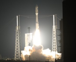 At Cape Canaveral Air Force Station's Space Launch Complex 41, an Atlas V rocket with NOAA's Geostationary Operational Environmental Satellite, or GOES-R, lifts off at 6:42 p.m, 19 November, 2016.