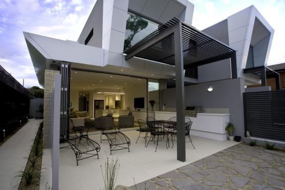 House Exterior Design by Peter Wright and Associates Pty Ltd Architects